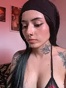 Snapshot of LiliJones_ chatting on 1, 3, 2025 LiliJones online show from 1, 3, 2025
