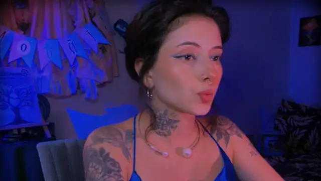 LiliJones  online show from 1, 4, 2026