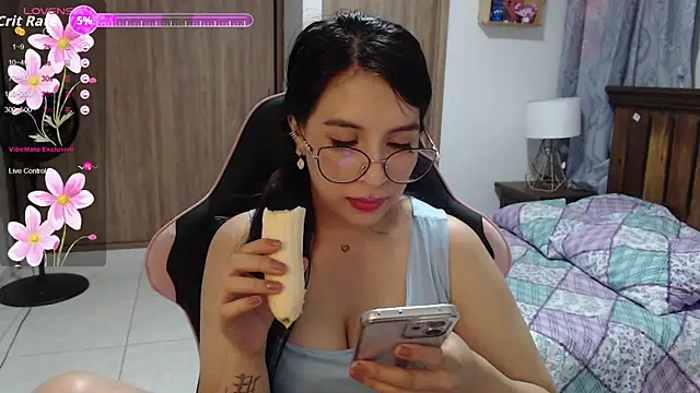 Snapshot of camilita08 chatting on 25, 6, 2026 camilita08 online show from 25, 6, 2026