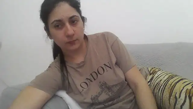 Snapshot of davenmichelle00 chatting on 3, 3, 2026 davenmichelle00 online show from 3, 3, 2026