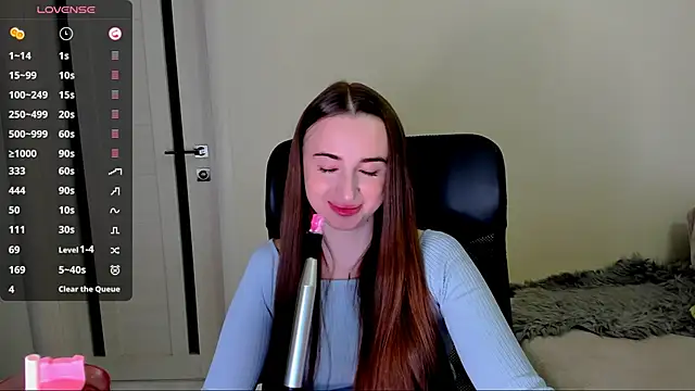 Kimmberr online show from 9, 11, 2025