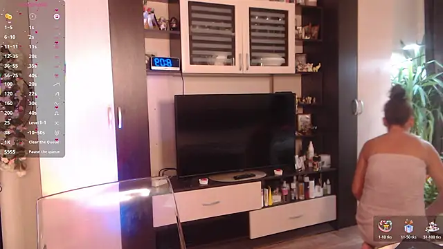 SheilaRyan online show from 19, 10, 2025