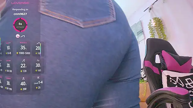 Snapshot of lucie_nicolls chatting on 13, 9, 2025 lucie nicolls online show from 13, 9, 2025