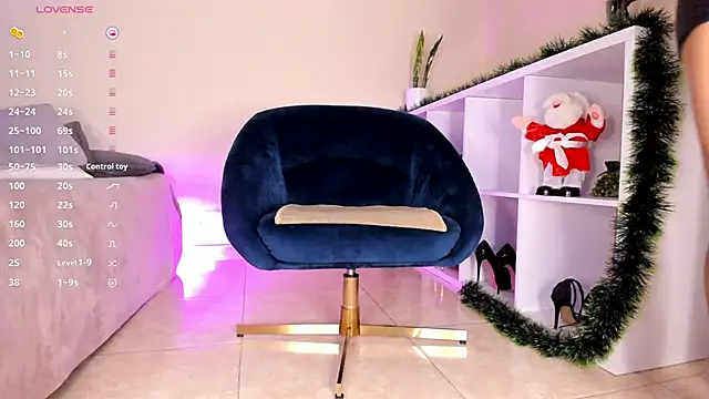 Snapshot of Itzeldreams chatting on 20, 12, 2024 Itzeldreams online show from 20, 12, 2024