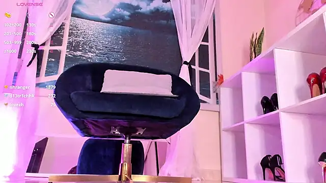 Snapshot of Itzeldreams chatting on 8, 2, 2025 Itzeldreams online show from 8, 2, 2025