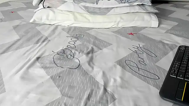 maybelline69 online show from 17, 10, 2025