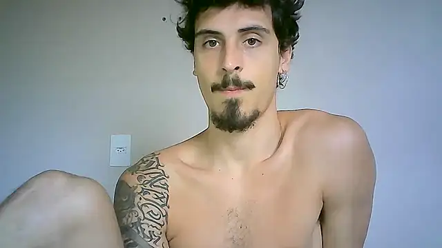 Snapshot of milkoffe chatting on 2, 12, 2024 milkoffe online show from 2, 12, 2024