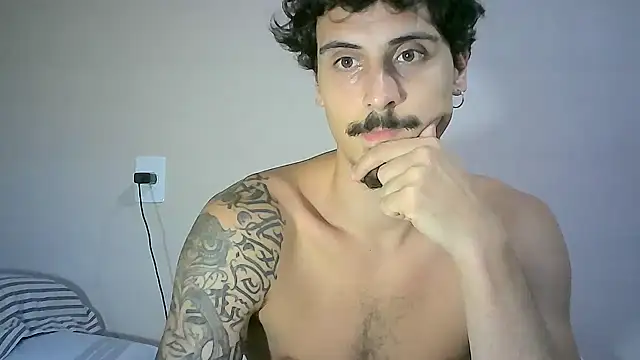 Snapshot of milkoffe chatting on 2, 12, 2024 milkoffe online show from 2, 12, 2024