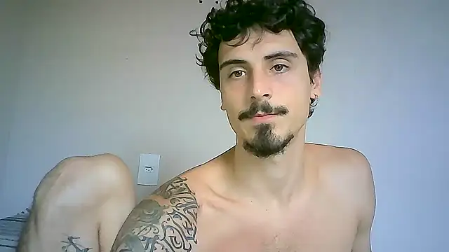 Snapshot of milkoffe chatting on 4, 12, 2024 milkoffe online show from 4, 12, 2024