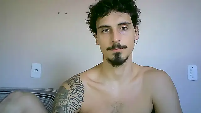 Snapshot of milkoffe chatting on 6, 12, 2024 milkoffe online show from 6, 12, 2024