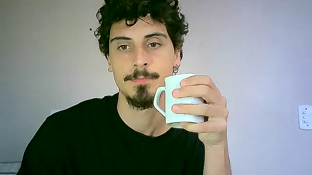 Snapshot of milkoffe chatting on 9, 12, 2024 milkoffe online show from 9, 12, 2024