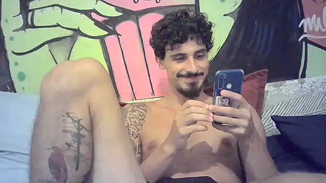 Snapshot of milkoffe chatting on 13, 2, 2025 milkoffe online show from 13, 2, 2025