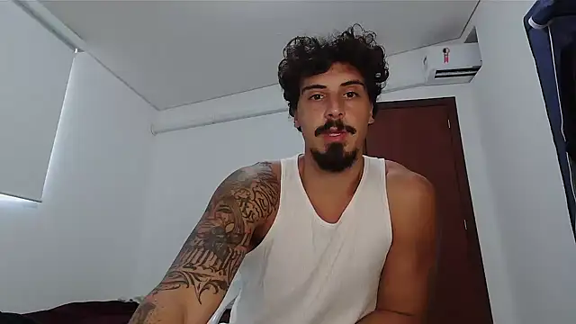 Snapshot of milkoffe chatting on 10, 2, 2026 milkoffe online show from 10, 2, 2026