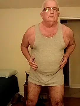 Snapshot of ShoreCock chatting on 6, 12, 2024 ShoreCock online show from 6, 12, 2024