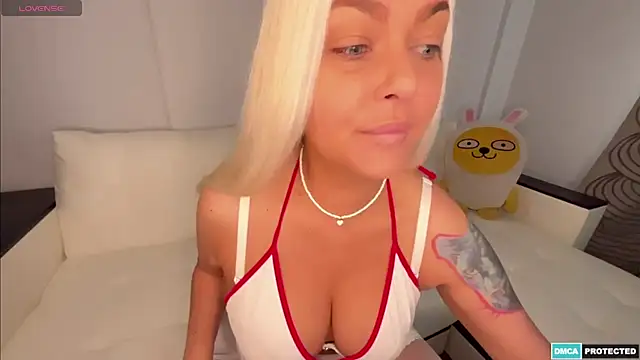 Snapshot of Anna_Bali chatting on 13, 1, 2025 Anna Bali online show from 13, 1, 2025