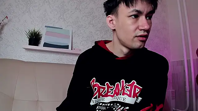 CalvinOwens online show from 15, 2, 2025