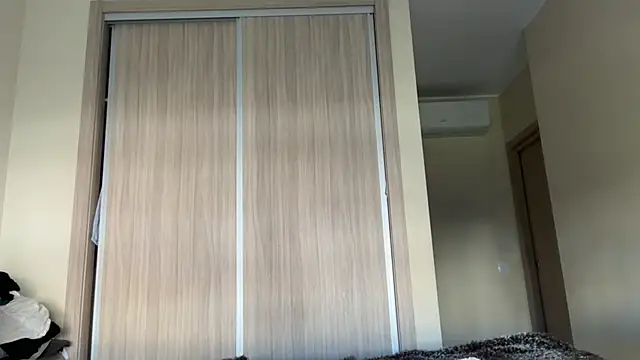 naughtyhollyxxxx online show from 23, 9, 2025