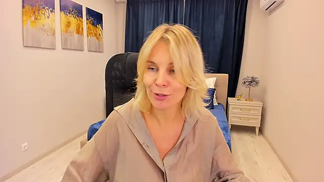 Snapshot of Sinty_Devis chatting on 13, 1, 2025 Sinty Devis online show from 13, 1, 2025