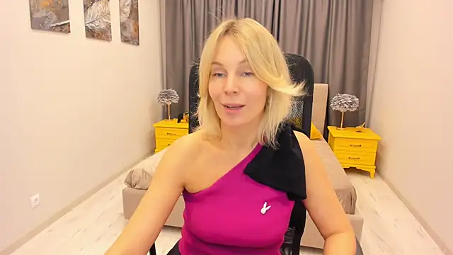 Snapshot of Sinty_Devis chatting on 17, 2, 2025 Sinty Devis online show from 17, 2, 2025