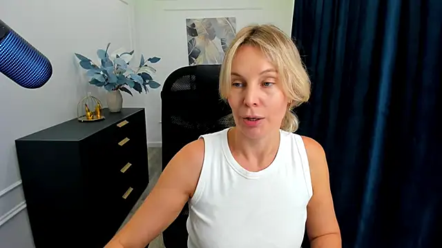 Snapshot of Sinty_Devis chatting on 21, 9, 2025 Sinty Devis online show from 21, 9, 2025
