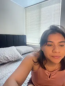 Snapshot of Nina-Eros1 chatting on 21, 11, 2025 Nina-Eros1 online show from 21, 11, 2025