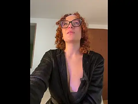 karen brave online show from 28, 10, 2025