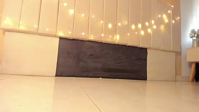  frida1 online show from 4, 1, 2025