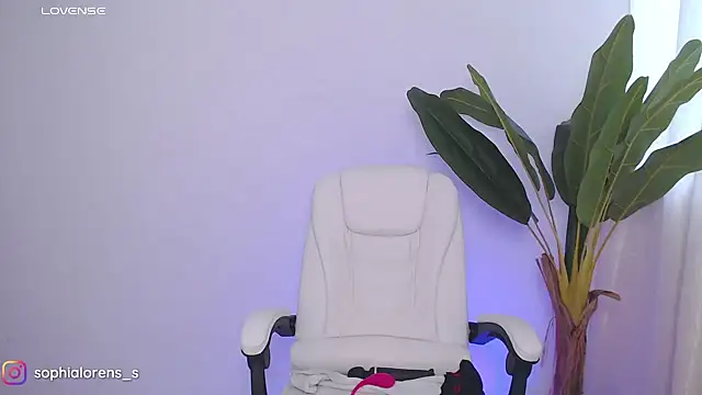 sophialorens s online show from 27, 2, 2025