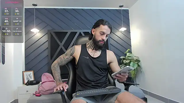 Snapshot of Apolo_Bianco_ chatting on 18, 9, 2025 Apolo Bianco online show from 18, 9, 2025