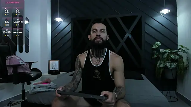 Snapshot of Apolo_Bianco_ chatting on 23, 9, 2025 Apolo Bianco online show from 23, 9, 2025