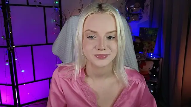 Snapshot of ImBonBon chatting on 24, 11, 2025 ImBonBon online show from 24, 11, 2025