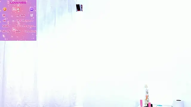 Snapshot of RoxannaBlanche chatting on 6, 10, 2025 RoxannaBlanche online show from 6, 10, 2025