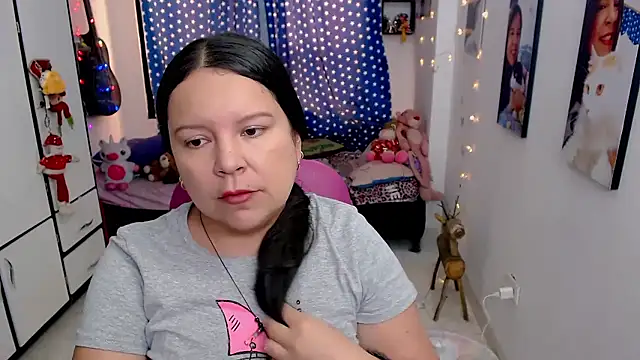 claryssa  online show from 19, 2, 2026