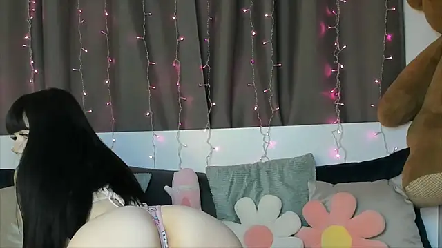 Juicy MilkX online show from 21, 2, 2025