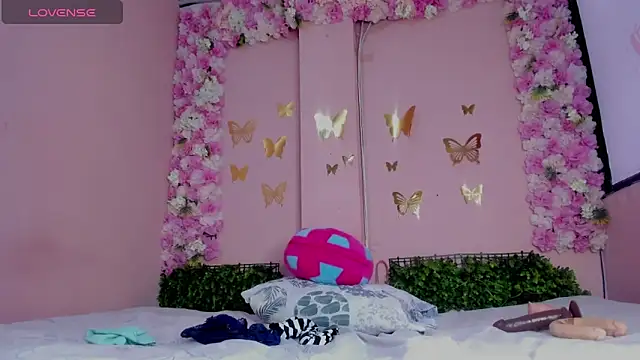 grandmother milf online show from 20, 4, 2026