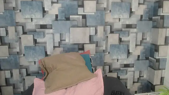 angel dthroatt online show from 8, 1, 2026