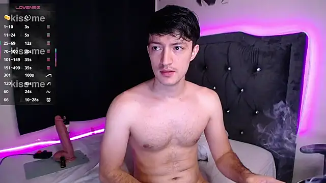 Snapshot of henry_diiaz chatting on 22, 11, 2025 henry diiaz online show from 22, 11, 2025