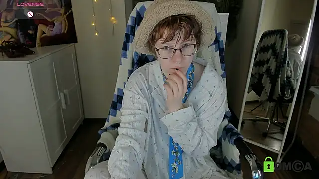 Melissa Wells online show from 7, 11, 2025