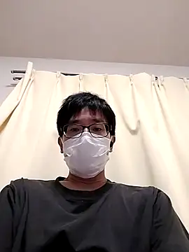 Snapshot of MIII1122 chatting on 4, 8, 2026 MIII1122 online show from 4, 8, 2026