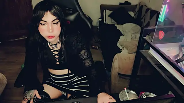 evelyntvsexy online show from 9, 7, 2026