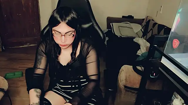 evelyntvsexy online show from 26, 7, 2026