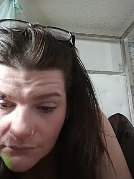 BeckiTooSweet online show from 7, 11, 2025