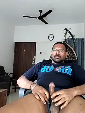 lovbombayduck11 online show from 12, 2, 2026