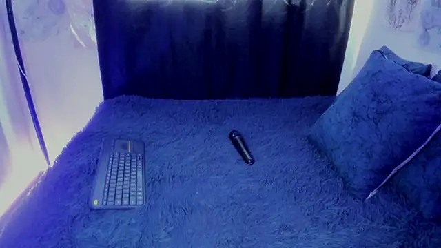 Keket Smitth online show from 6, 11, 2025