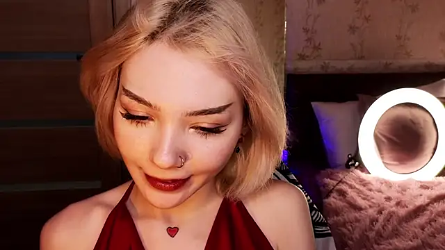 Snapshot of SandraBoyl chatting on 9, 1, 2025 SandraBoyl online show from 9, 1, 2025