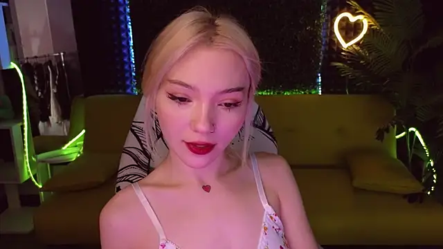 Snapshot of SandraBoyl chatting on 31, 1, 2025 SandraBoyl online show from 31, 1, 2025