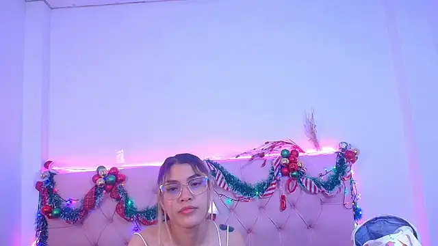 Snapshot of Little_Cuttie_ chatting on 28, 12, 2024 Little Cuttie online show from 28, 12, 2024