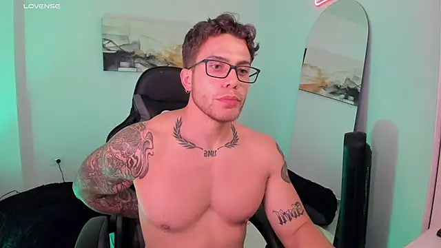 LucianSinclair online show from 20, 2, 2025