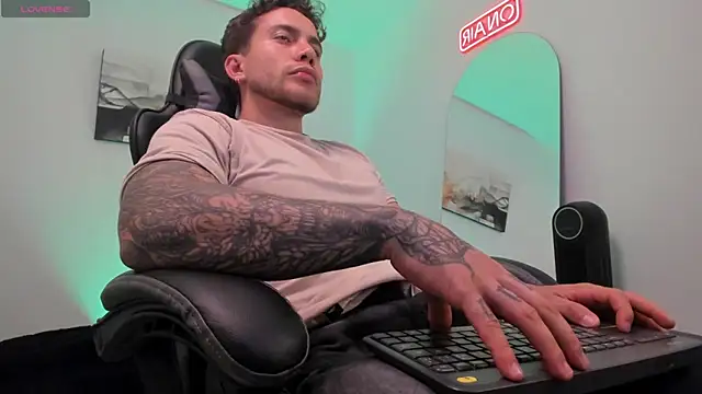 LucianSinclair online show from 1, 3, 2025