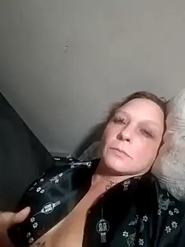 Everlyrose27 online show from 18, 1, 2025